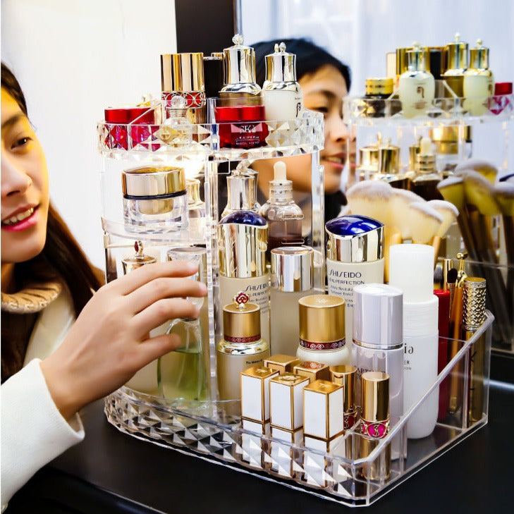 Make-Up at Pangangalaga sa Katawan mula sa Lovable1