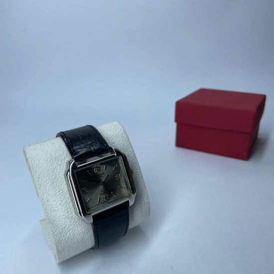 Omax Vintage Lather Strap Man Watch