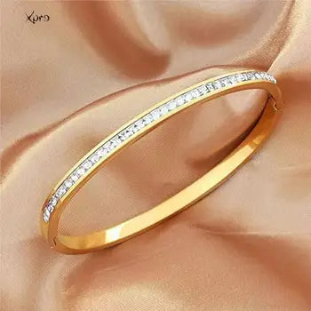 18K Gold Plated Stainless Steel White Square Cubic Zirconia Bangle
